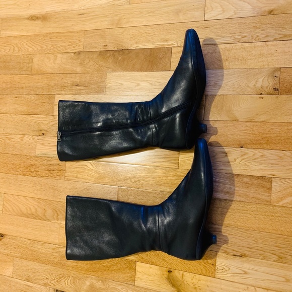 Original Black size 37.5 Prada boots - Picture 2 of 4